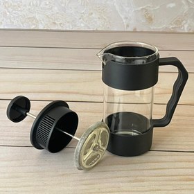 تصویر فرنچپرس سر تخت 