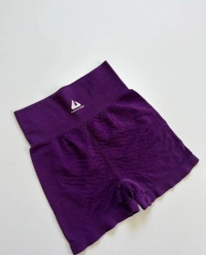 تصویر شورتک اسپرت کمر گمی 