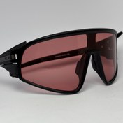 تصویر عینک آفتابی ورزشی اوکلی Oakley sunglasses