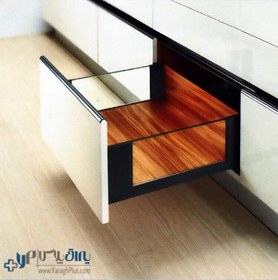 تصویر ریل بدنه دار اسلیم شیشه بلند 