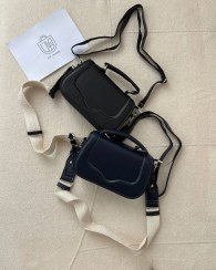 تصویر کیف دستی دوشی دخترانه مدل گلوریا 