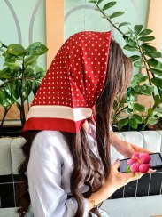 تصویر اسکارف خال خالی 