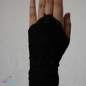 تصویر ساق دست انگشتری نگین دار مشکی 