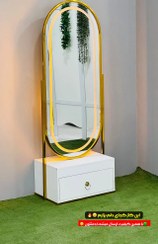 تصویر آینه قدی پایه چوبی 