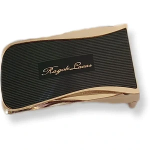 تصویر فروشگاه چرماویز