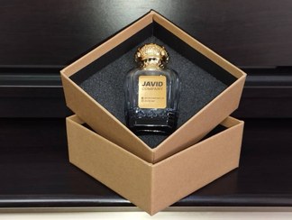 تصویر عطر لالیک وایت این بلک جاوید 