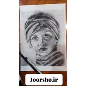 تصویر طراحی سیاه قلم طرح دختر با حجاب 