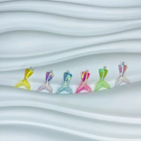 تصویر آویز دم پری هولوگرامی 