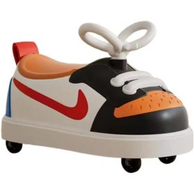 تصویر چهار چرخ طرح کتانی نایک رنگ 