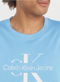 تصویر تی‌شرت گردن گرد لوگو برند calvin klein jeans Logo Crew Neck T-Shirt