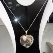 تصویر گردن‌بند نقره با نگین عقیق 