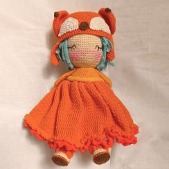 تصویر عروسک دست باف دختر روباهی 