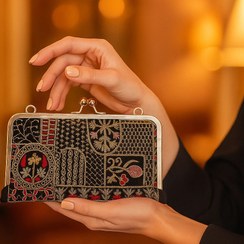 تصویر کیف سوزن دوزی شده 