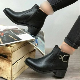 تصویر نیم بوت زنانه D سایز ۳۷ تا ۴۰ رنگ مشکی با رویه چرم صنعتی 