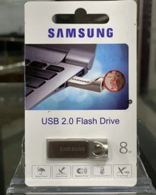 تصویر فلش مموری ۸ گیگابایت سامسونگ USB 2.0 – انتقال سریع داده‌ها با طراحی کاربرپسند Samsung 8GB USB Flash Drive 2.0 – Fast Data Transfer with User-Friendly Design