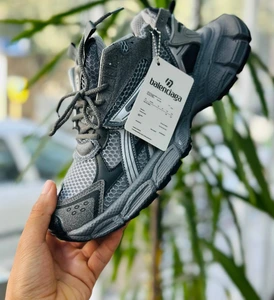 تصویر فروشگاه کفش روتانا