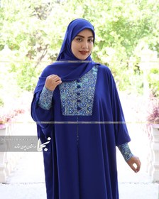 تصویر عبا سنتی کرپ الیزه مدل رُز آبی نجما - کاربنی / سایز Blue Rose Abaya