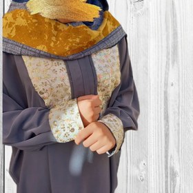 تصویر عبای سوزندوزی رنگ طوسی تنخور بسیار شیک مناسب استایل عیدانه 