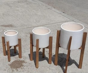 تصویر استند گل آقای نجار مدل بعلاوه سه تایی قهوه‌ای 