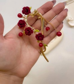 تصویر گیره چفتی گل رز 