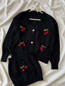 تصویر ست دو‌تیکه فانتزی گیلاسی 