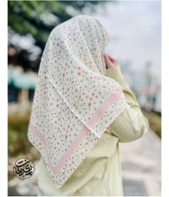 تصویر روسری کرم گل ریز 