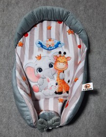 تصویر آغوش سوییسی مخمل تی تی 