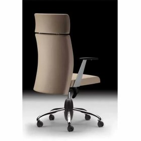 تصویر صندلی مدیریتی هلگر مدل math 