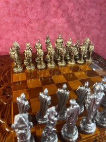 تصویر مهره شطرنج پلی استر نگین دار مدل رومی Polyester chess piece with jeweled Roman model