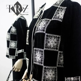 تصویر کراپ کت مخمل قلاب‌بافی مدل نغمه “Naghmeh” – Velvet Crochet Crop Jacket