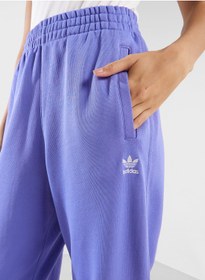 تصویر شلوار راحتی اسنشیال از پارچه ترای فرانسوی برند adidas originals Essentail Sweatpants French Terry