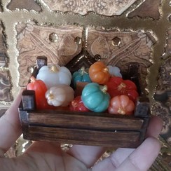 تصویر جعبه یلدایی با انواع میوه ها(انار ، کدو، بلوط) 