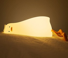 تصویر چراغ خواب اردک سیلیکونی هفت رنگ Seven-color silicone duck sleeping lamp