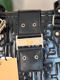 تصویر کیف فندی - تك رنگ مشكى 