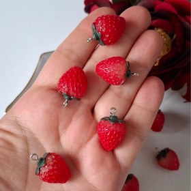 تصویر آویز توت فرنگی سه بعدی(فروش بصورت دونه ای) 