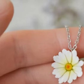 تصویر گردنبند دست ساز گل دیزی 