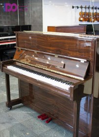 تصویر پیانو آکوستیک شومان قهوه ای براق 121 Schumann 121 glossy brown acoustic piano