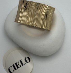 تصویر بنگل پهن خط خطی طلایی 