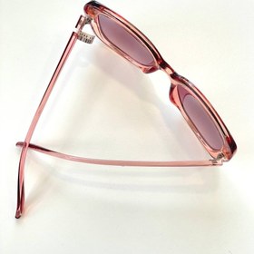 تصویر عینک شفاف پینترستی 