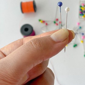 تصویر سوزن ته گرد رنگی 