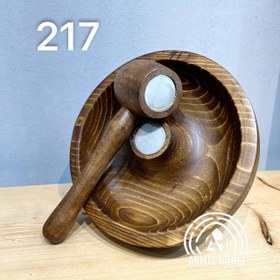 تصویر گردو شکن و فندق شکن چوبی 