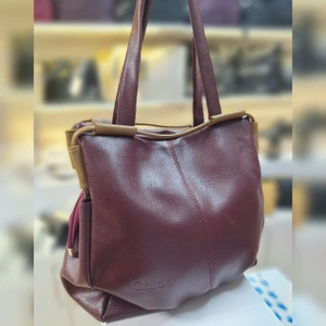 تصویر فروشگاه کیف و کوله شیک سال