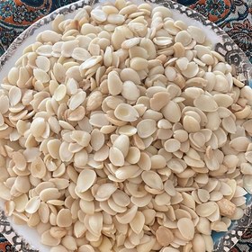 تصویر لب لبو (تندچه خوانساری هسته زردآلو )500 گرمی با طعم عالی برای داخل آجیل 