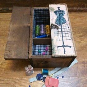 تصویر جعبه خیاطی چوبی ( طرح دکمه سری ) 