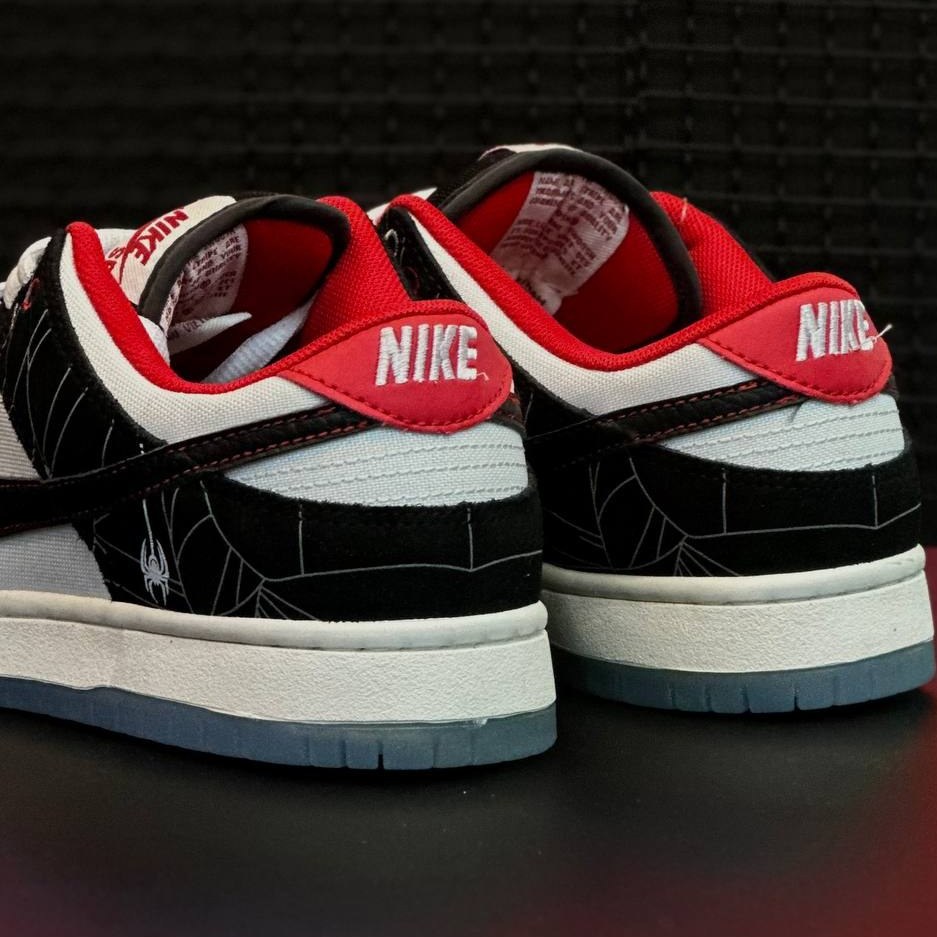 nike sb dunk low spiderman