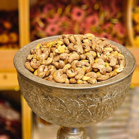 تصویر بادام هندی با پوست 180 تواضع اصل Cashew with Shell 180 Tavazo Original