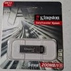 تصویر فلش مموری کینگستون 2 ترابایت 