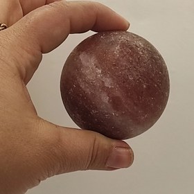 تصویر سنگ نمک ماساژ مدل گوی قطر 6 salt ball r6