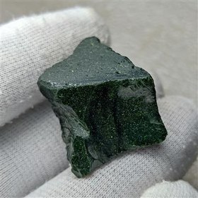 تصویر سنگ راف کمیاب دلربا سبز پرتلالو 18 گرمی زیبا 