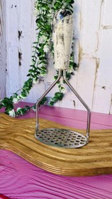 تصویر سیب زمینی پوره کن Mash potatoes.